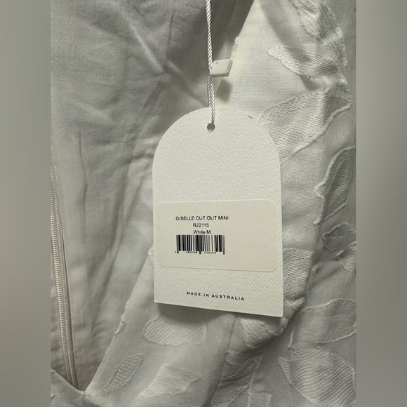 NWT! Revolve x Rumer the Label Giselle cut out mini dress. Size Medium - Picture 3 of 7